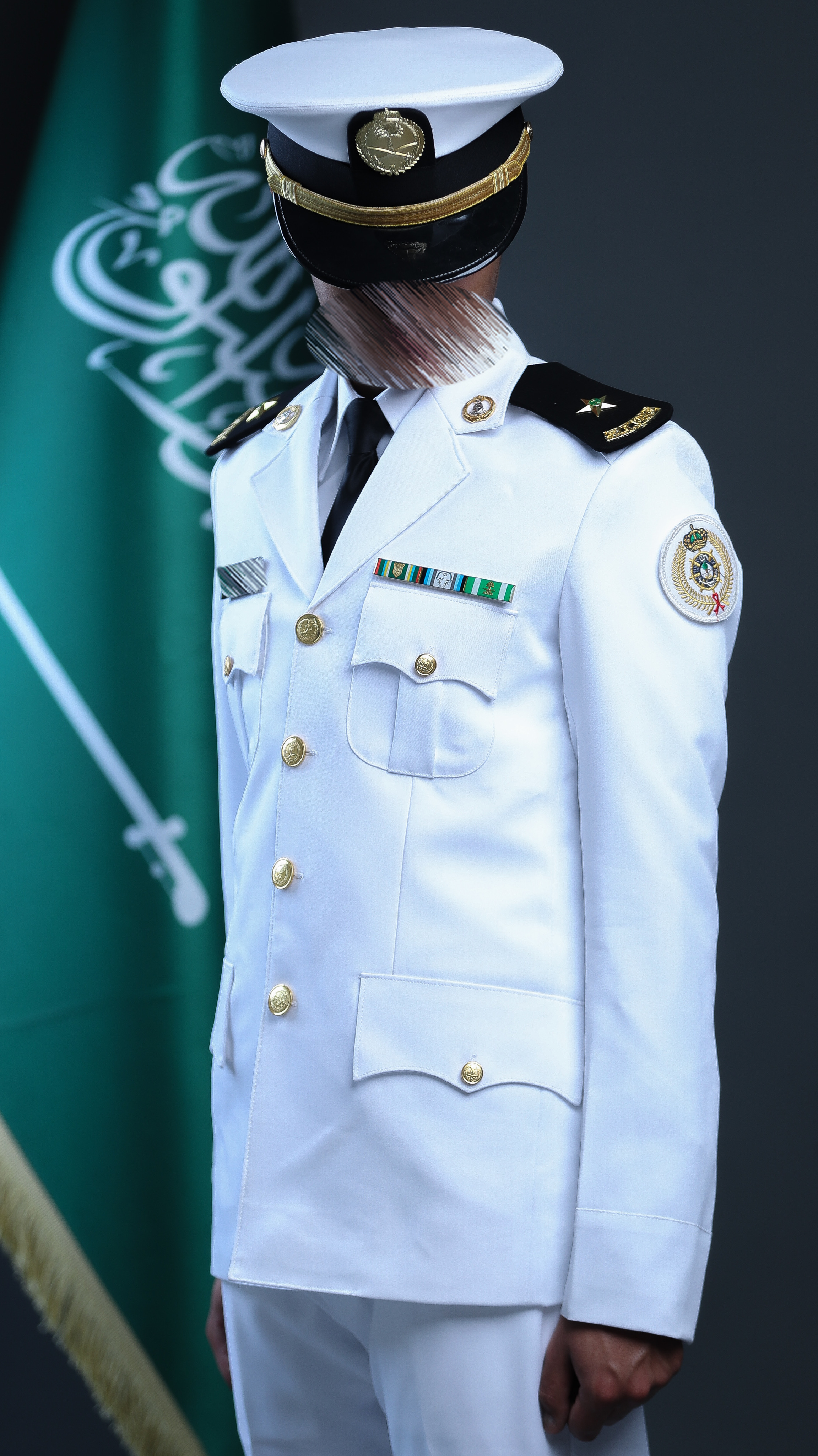 صورة من نماذج صور التخرج العسكري 